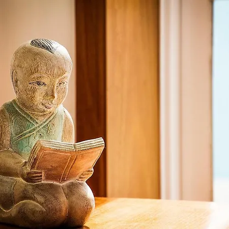 Lighthouse North - Da