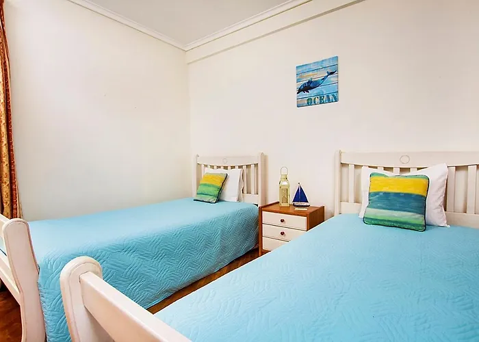 Lighthouse North - Da * Barra