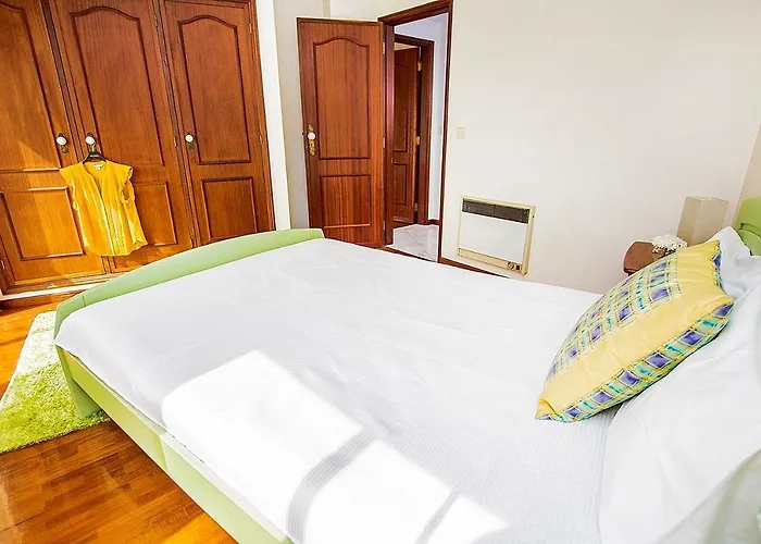 Lighthouse North - Da Daire Barra